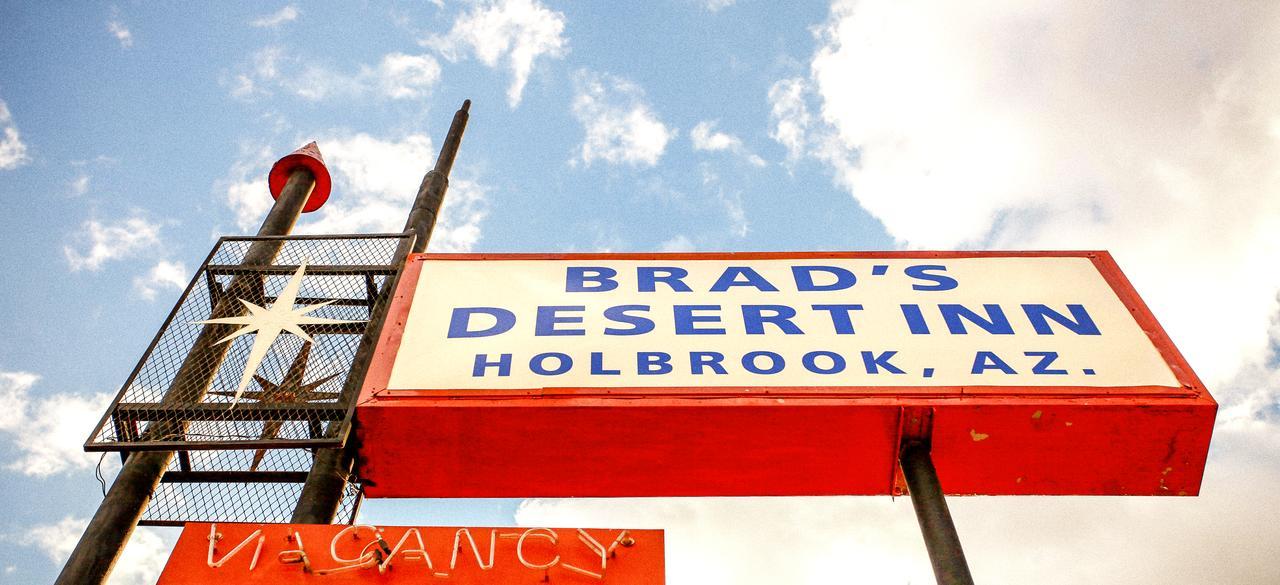 Brad's Desert Inn Holbrook Buitenkant foto