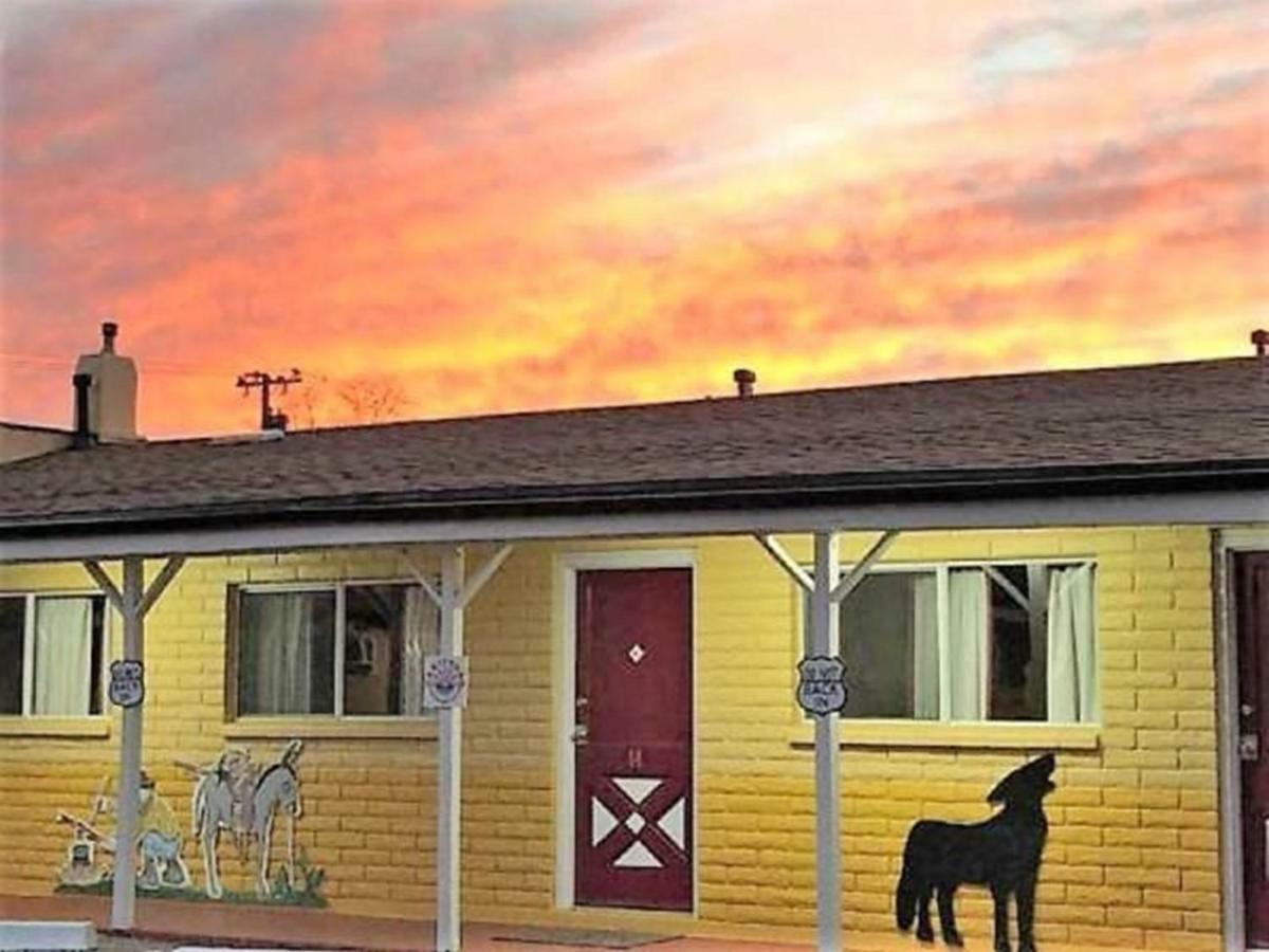 Brad's Desert Inn Holbrook Buitenkant foto